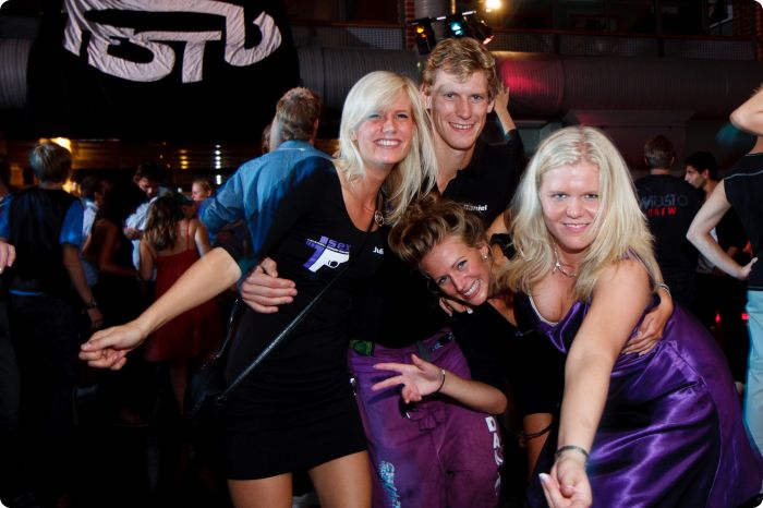 Eftersläpp till dammiddag