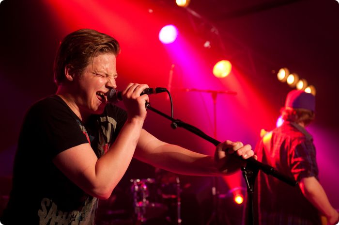 Öhltält - Yardfunkers & Karaoke