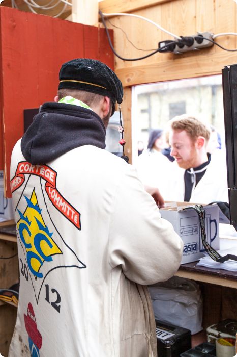 Cortègen: Byggdag 1