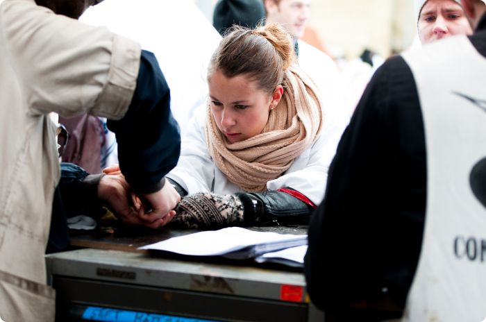 Cortègen: Byggdag 1