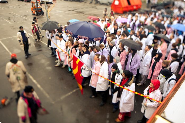 Cortègen: Byggdag 1