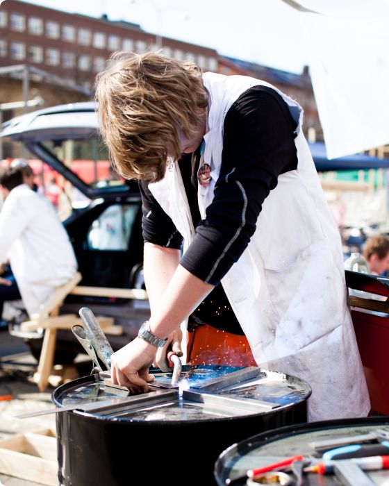 Cortègen: Byggdag 4