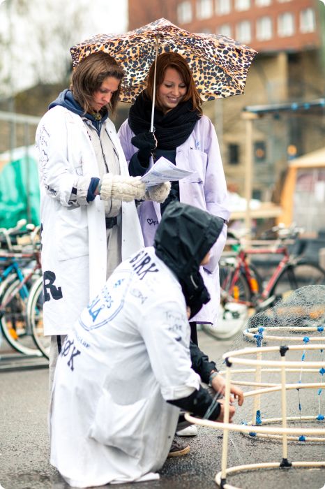 Cortègen: Byggdag 7