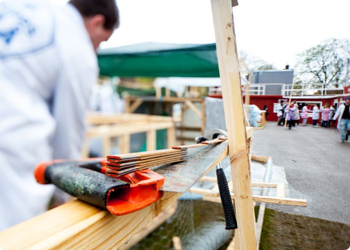 Cortègen: Byggdag 7