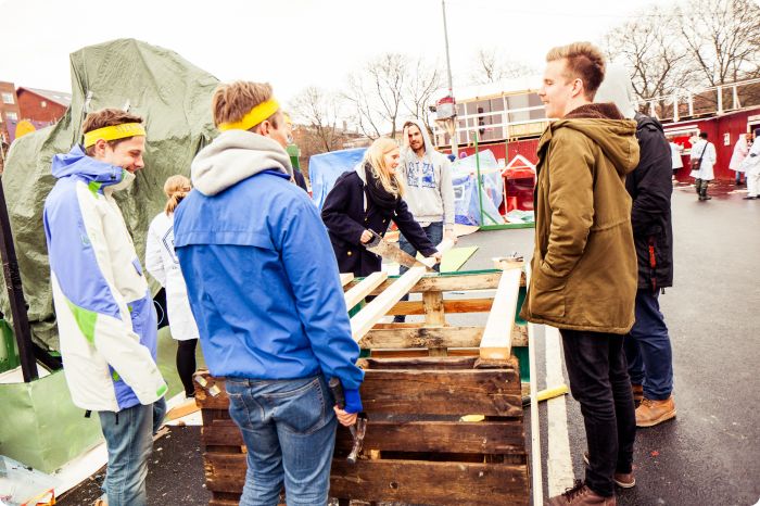 Cortègen: Byggdag 10