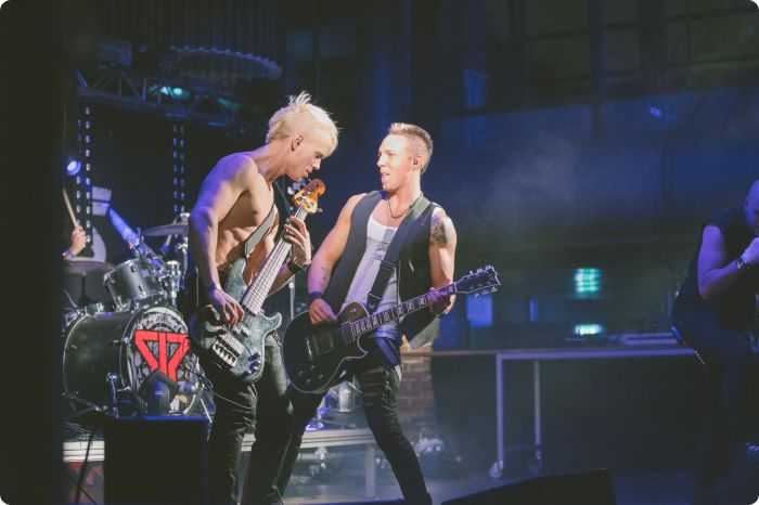 Halloweenkalas: Neverstore, Smash into pieces, Mash up international