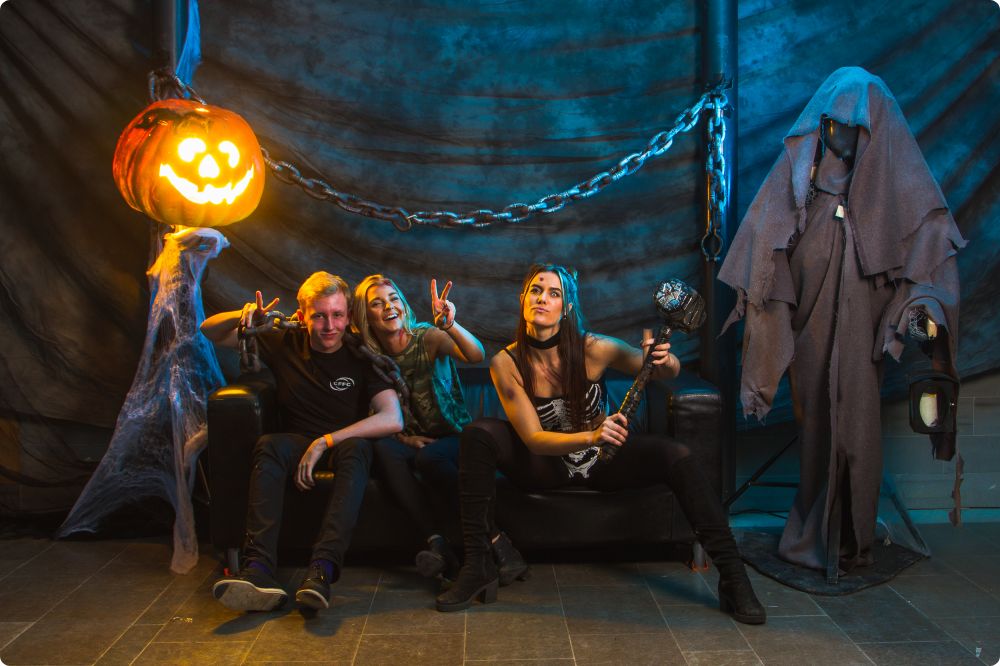 Halloweenkalaset Studio