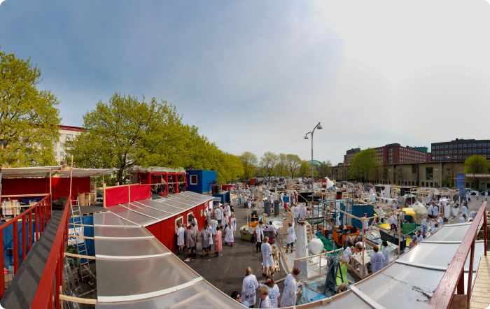 Cortègen: Byggdag 8