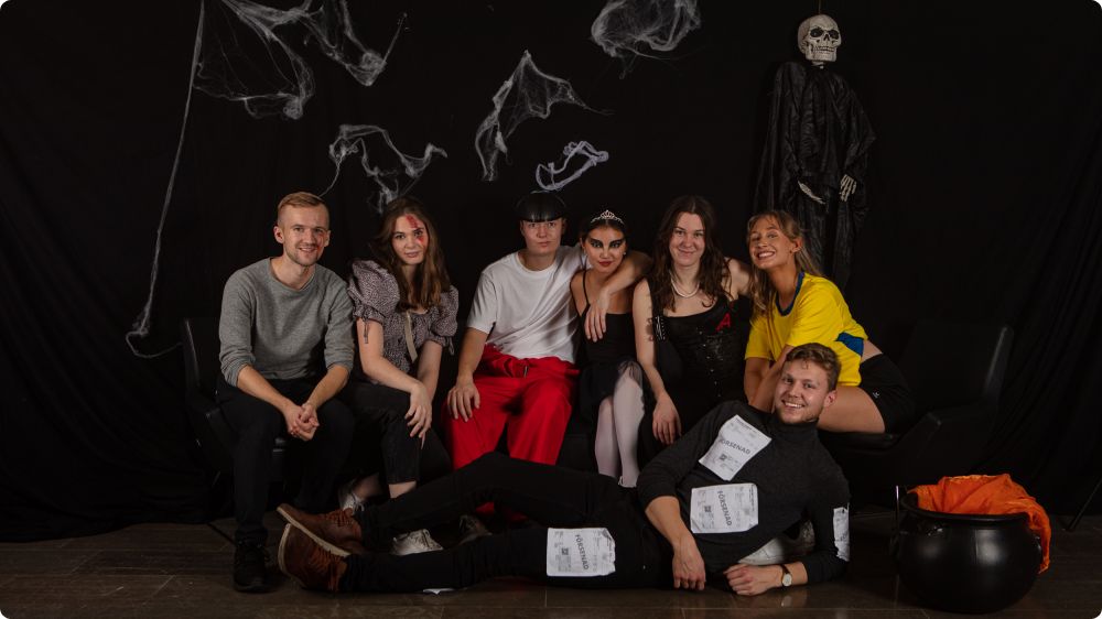 Studio Halloweenkalaset