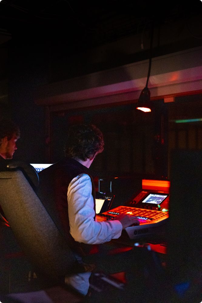 Spexetföreställning Gauss & Kalas