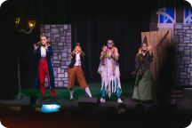 Spexetföreställning Gauss & Kalas